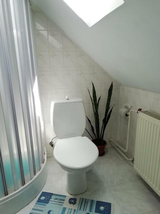 Privat Kovacova Villa จิอาร์ ภายนอก รูปภาพ